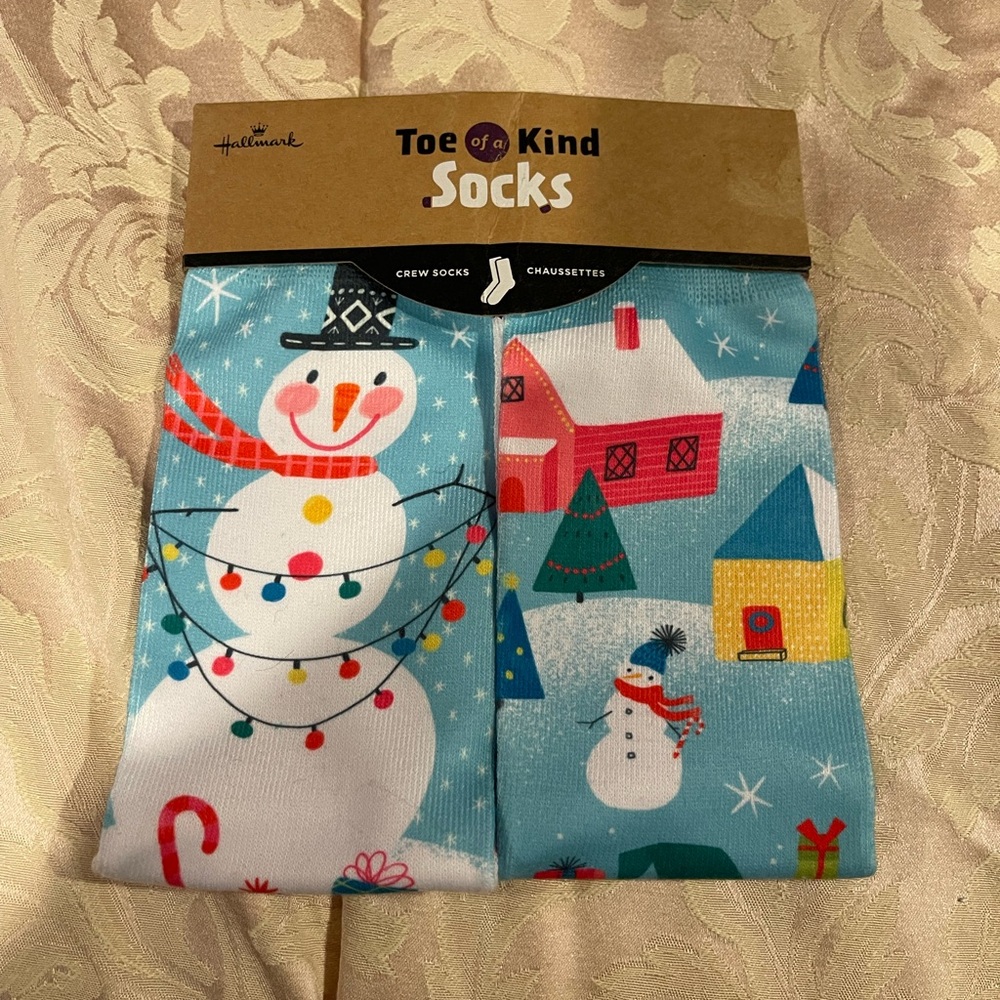 Toe of a Kind Snowman socks